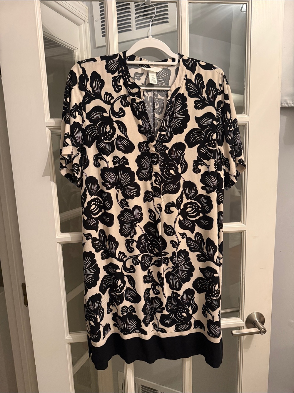 H&M Black Floral Print Short Sleeved dress